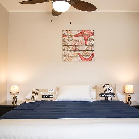The Pier Beach Inn & Suites 威廉斯塔德 外观 照片
