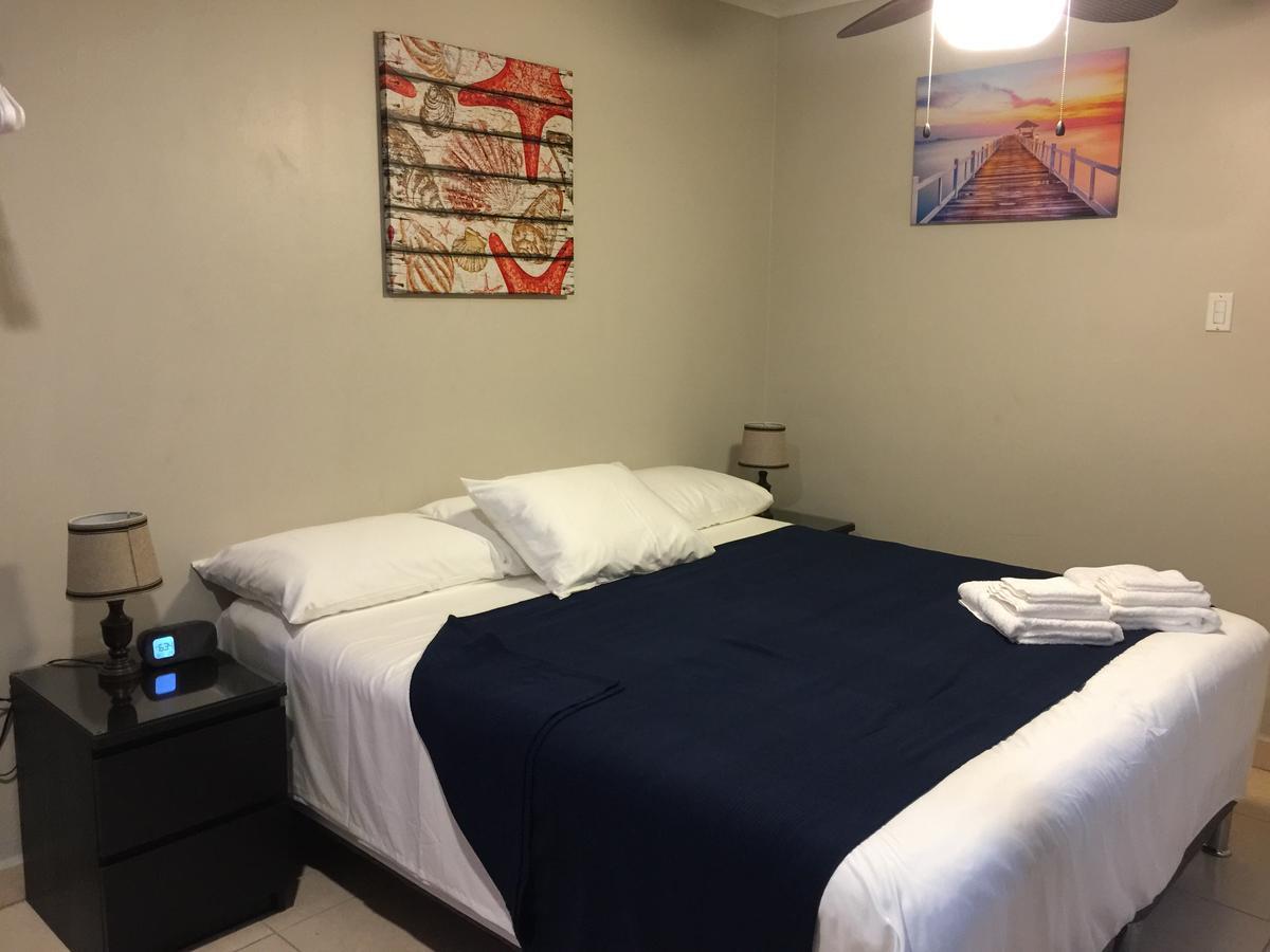 The Pier Beach Inn & Suites 威廉斯塔德 外观 照片