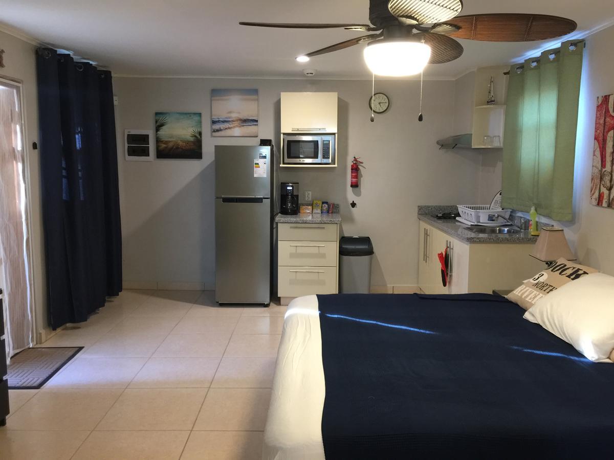 The Pier Beach Inn & Suites 威廉斯塔德 外观 照片