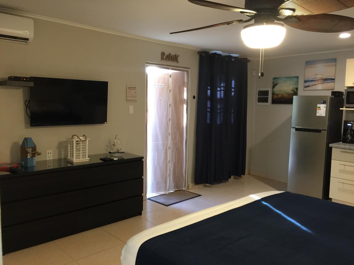 The Pier Beach Inn & Suites 威廉斯塔德 外观 照片